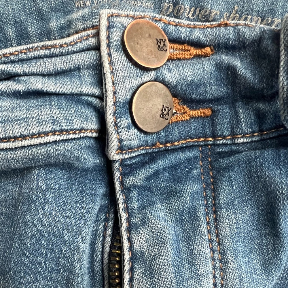 Woman’s NY & Company Jeans 👖 - Picture 10 of 11